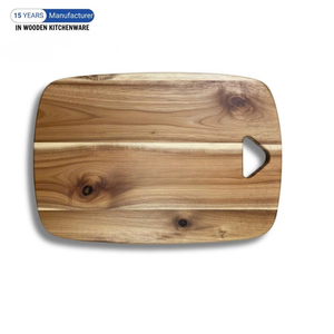 Plateau de service en bois, finition mate, design minimaliste, poignée durable, idéal pour les fêtes - Product Image 4