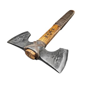 Hacha Vikinga de Doble Hoja Forjada a Mano – Cabeza de Acero al Carbono Grabada a Mano, Mango de Madera de Fresno Sólido con Funda de Cuero, Hacha OEM Personalizada - Product Image 2