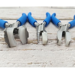 Kit de pinces pour la fabrication de bijoux, 5 pièces : pinces à bec de canard, pinces à bec rond, pinces coupantes latérales, pinces à bec plat et pinces à bec courbé pour la perlage et le gainage de fils - Product Image 3