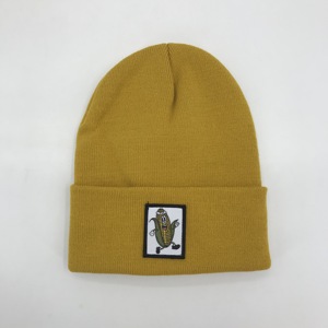 Gorro de Punto Unisex Color Mostaza, Gorro de Invierno con Parche Bordado de Dibujos Animados, Estilo Casual Urbano para Adultos - Product Image 1