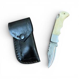 Cuchillo Plegable EDC de Acero Damasco y Cobre Hecho a Mano de Alta Calidad con Mango Grabado de Hueso de Camello Negro TÁCTICO PARA EXTERIOR - Product Image 5