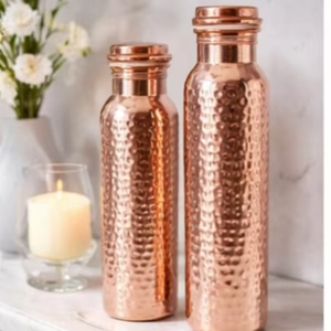 Botella de Cobre Hecha a Mano Ayurvédica, Diseño Clásico, Capacidad de 1 Litro, Acabado Martillado, Tapa de Empuje y Tracción, a Prueba de Fugas, Apta para Lavavajillas - Product Image 2