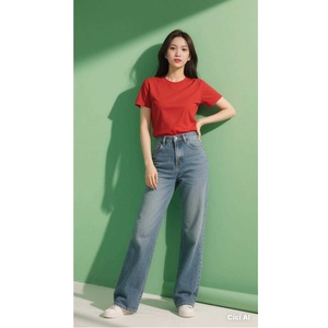 Camiseta Casual Roja de Manga Corta con Cuello Redondo, Estampado Gráfico, 95% Algodón Vietnamita + 5% Elastano, Corte Regular - Product Image 1