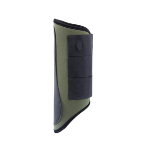 Protège-tendons légers pour l'équitation en maille respirante avec protection antichoc et panneaux en maille ventilée pour un confort maximal - Product Image 2