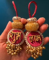 Décoration murale artisanale en perles de bois Mini Shubh Labh pour la maison, le temple, l'entrée, Diwali, mariage, remise de diplôme, Pâques - Vente en gros