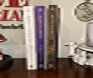 Set de 3 Libros: El Rey de la Greedura, El Rey del Orgullo, El Rey de la Ira, Ficción Romántica Contemporánea para Adultos, Encuadernación en Papel - Product Image 1