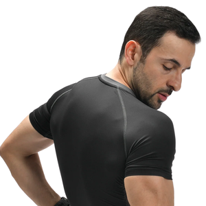 Camiseta de compresión de manga corta para hombre, cuello redondo, corte ajustado muscular, de secado rápido, capa base, con costuras planas tonales, fabricante mayorista personalizado - Product Image 5