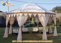 Tentes et chapiteaux d'extérieur au thème marocain moderne pour mariages indiens et concerts – Construction durable en métal et tissu