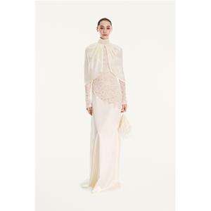 Nueva Colección de Vestidos Elegantes ODM, Vestido Largo con Decoración de Encaje Vietnamita, Vestido de Noche para Mujer con Materiales Mixtos de Vietnam - Product Image 1