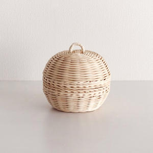 Mini caja de ratán estilo boho para guardar joyas, contenedor con tapa, organizadores de escritorio y tocador. - Product Image 1