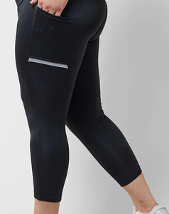 Leggings courts respirants taille haute avec poches, noirs unis, en maille extensible, pour le sport, toutes saisons, collection femme 2026, soldes - Product Image 3