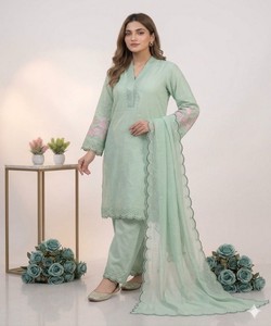 Ensemble ethnique FANCY MUL CHANDERI en coton brodé de sequins avec détails découpés, comprenant un haut, un pantalon palazzo et un dupatta, couleur menthe, séchage rapide - Product Image 1