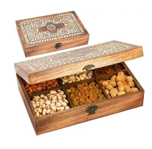 Boîte à bonbons et fruits secs en bois au design oriental, avec couvercle et compartiments divisés, artisanat martelé royal - Product Image 1