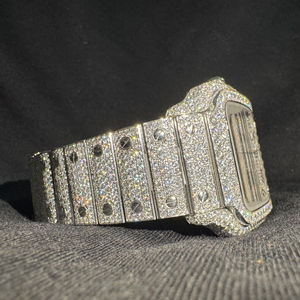 Montre en quartz et moissanite 2026 pour homme, entièrement sertie de diamants taille brillant, bracelet en acier inoxydable, stock USA et UK - Product Image 1