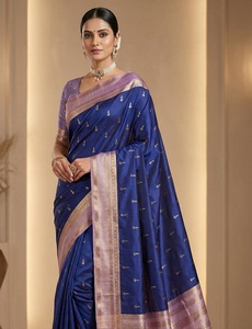 Sari Tradicional Indio de Seda Banarasi con Trabajo de Tejido Zari para Bodas y Eventos Festivos, Atuendo para Mujer - Product Image 1
