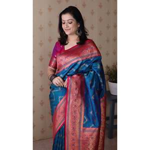 ผ้าไหมบานาราซีสีน้ำเงิน ลายซิกแซก ปักดิ้นมีนาการี ผ้าทอซารี ชุดอินเดียและปากีสถาน ผ้าทอระดับพรีเมียม 650 กรัม - Product Image 5