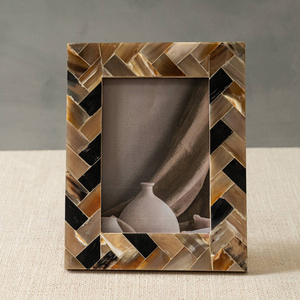 Marco de fotos de alta calidad con incrustaciones de cuerno de buey y Bhorn, hecho a mano, por Perfect Enterprises. - Product Image 2