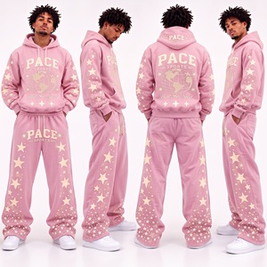 Conjunto deportivo retro para hombre en color chocolate marrón con estampado de estrellas en toda la prenda, sudadera con capucha y pantalones de chándal de pierna ancha con estampado en relieve, conjunto de forro polar grueso. - Product Image 2
