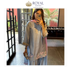 La Mejor Colección Tradicional de Ropa Casual, Traje Salwar Farshi de Seda Satén Malaya con Bordado de Lentejuelas, en Venta - Product Image 4