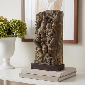 Sculpture Lakshmi Narayan de style antique de 12 pouces – Idole des divinités hindoues Vishnu et Lakshmi du 12e siècle - Product Image 1
