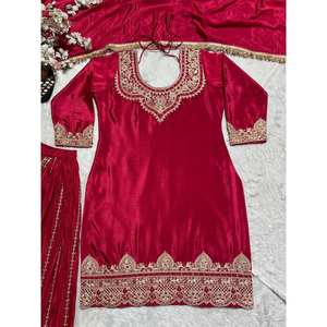 Ensemble de costume brodé magnifique pour femmes pour les fêtes et les occasions spéciales - Product Image 3