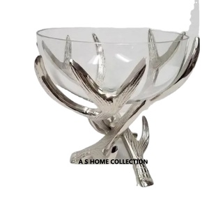 Frutero Decorativo de Vidrio de Alta Calidad con Diseño de Asta de Ciervo en Aluminio Metálico Niquelado, Estilo Único para el Hogar - Product Image 1