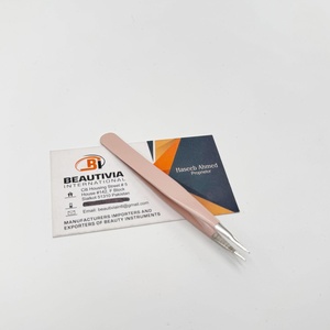 Pinzas para Cejas de Acero Inoxidable Ligeras para un Afeitado de Precisión, Reutilizables, con Punta Puntiaguda, Pinzas para Cejas con Logotipo Privado - Product Image 5
