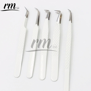 Pince à épiler pour extensions de cils RMI, couleur poudre blanche et pointe argentée, personnalisable avec 5 pointes différentes - Product Image 2