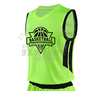 FANTASY WEAR 2026 Conjunto de uniforme de baloncesto personalizado que se puede personalizar y fabricar con poliéster transpirable con certificación CE ISO - Product Image 2