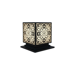 Lanterne de poteau LED décorative classique Vietnam CM Decor pour extérieur, villa, jardin, noire, E27, 12 pouces, IP65, métal, AC 220V - Product Image 1