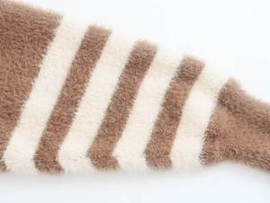 เสื้อคาร์ดิแกนผู้ชาย คอวี ระบายอากาศได้ดี ลายทางสไตล์วาร์ซิตี้ ติดกระดุม แบบคลาสสิก  เสื้อถักสไตล์เฮอริเทจ - Product Image 5