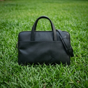Maletín de Cuero para Portátil, Bolsa de Hombro para Oficina, con Asa Protectora y Cierre - Product Image 1