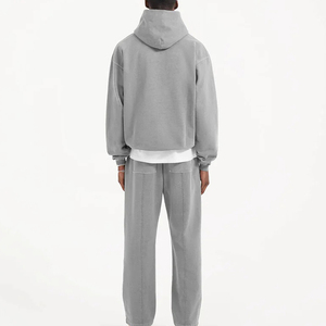 Outfitize International - Chándal Deportivo al por Mayor para Impresión de Logotipo Personalizado, Ropa al por Mayor - Product Image 3