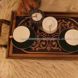 Bandeja de servicio de madera de pino macizo con diseño de granja rústica Tamaño personalizado Vendedor en línea para servir alimentos - Product Image 1