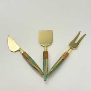 Elegante Juego de Cuchillos para Queso de Acero Inoxidable con Acabado Dorado para Bodas, Cocina y Mesa de Comedor - Product Image 3