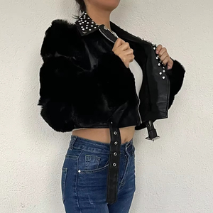 เสื้อแจ็คเก็ตหนังเทียมตกแต่งคริสตัล แขนเสื้อขนาดใหญ่พิเศษแบบหนานุ่ม - Product Image 3