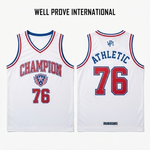 Maillot de basketball personnalisé sans manches à séchage rapide, en maille polyester 160 GSM, avec empiècements latéraux noirs et rouges, impression numérique pour équipe - Product Image 6
