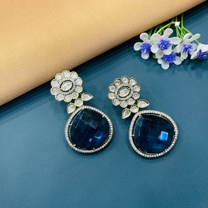 Pendientes de Diamantes de Moissanita en Forma de Pera de Alta Demanda, Plata 925, Joyería de Boda para Mujer, Disponibles a Precio de Fábrica - Product Image 4