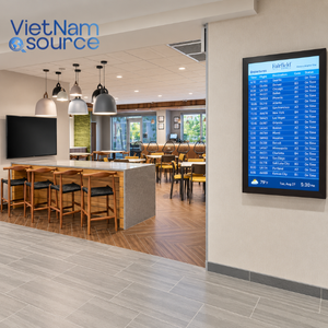Aménagements personnalisés pour les chambres d'hôtel Fairfield Inn, incluant des panneaux TV, des systèmes de placards, des armoires de rangement et des meubles intégrés. - Product Image 1