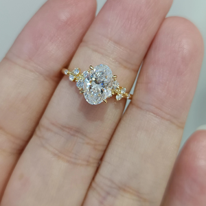 แหวนหมั้นเพชรทรงรี 14K ทองคำแท้ เพชรเพาะเลี้ยง รับรองโดย IGI สไตล์คลาสสิก - Product Image 4