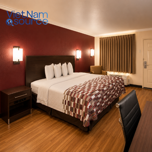 Système de mobilier de chambre Red Roof Inn de designer avec meubles d'hôtellerie commerciaux et stratifié durable, fabriqué au Vietnam - Product Image 3