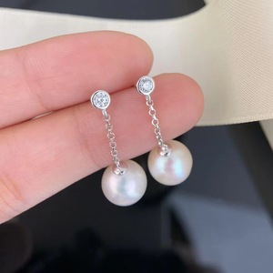 Boucles d'oreilles en argent S925 avec perles d'eau douce pour femmes, perles rondes simples et brillantes, accessoires en perles naturelles, design de bijoux de niche - Product Image 5