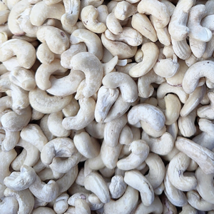 Venta Especial de Nueces de Anacardo W180 W320 Santigo, Nueces de Anacardo al por Mayor, Empaque de Marca Privada Disponible - Product Image 1