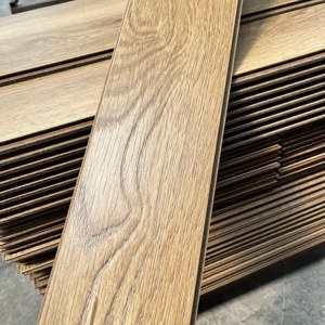 Suelo Laminado Alemán, Suelo Flotante EIR con Cera Selladora para una Fácil Instalación en Propiedades de Alquiler - Product Image 6