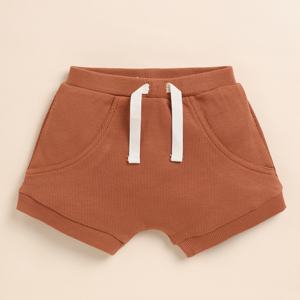 Short à cordon en bambou bio de qualité supérieure couleur gingembre pour bébé pantalons et shorts confortables - Product Image 1