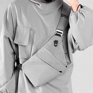 Sac à bandoulière et sac à dos imperméable Oxford gris pour homme de haute qualité, design personnalisé, nouveau style tendance, streetwear haut de gamme - Product Image 4