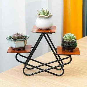 Nuevo Soporte Moderno de Metal Geométrico de 3 Niveles para Plantas, Soporte para Macetas de Escritorio, Decoración para Interiores del Hogar, Exhibidor de Flores de Hierro para Escritorio - Product Image 1