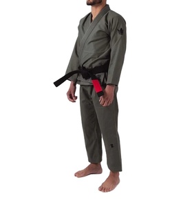 Kimono de Jiu-Jitsu Léger et Respirant, Vente en Gros Usine, Logo Personnalisé, pour Entraînement et Compétition - Product Image 1