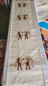 Caminos de mesa bordados a mano, caminos de mesa vintage bordados a mano. - Product Image 2