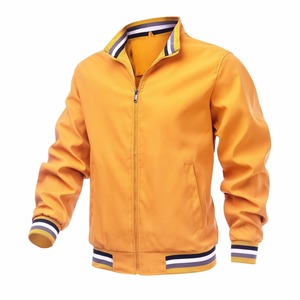 เสื้อแจ็คเก็ตบอมเบอร์สีขาวสำหรับผู้ชาย แต่งขอบสีส้มและกรมท่า ปิดด้วยซิป สวมใส่สบายๆ ในฤดูใบไม้ร่วง ทำจากวัสดุโพลีเอสเตอร์ - Product Image 2